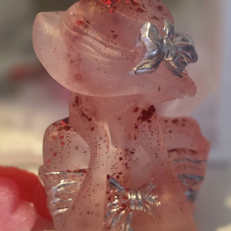 "Vintage Grace" Resin Lady Bust